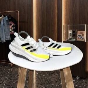 Adidas Ultraboost Light