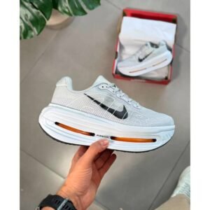 Nike Zoom Vomero 5