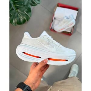 Nike Zoom Vomero 5