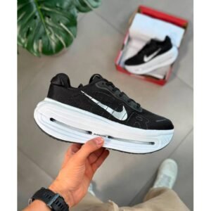 Nike Zoom Vomero 5